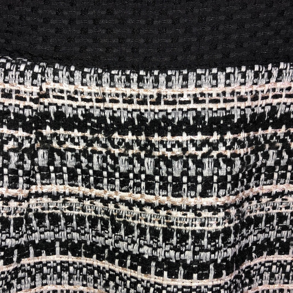 H&M black tweed skirt P025 - Picture 3 of 7